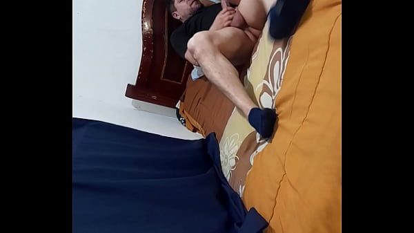 Sexo casero latinos cogiendo en casa