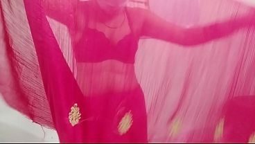 Shikha bhabhi ne chudwane ke baad saari pahni