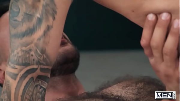 MEN - Sir Peter And John Brachalli’s Poolside Kisses Lead To An Intense 69 And A Creamy Facial Finish