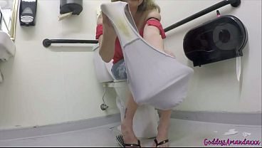 Peeing in Toilets & Masturbating in Pantyhose