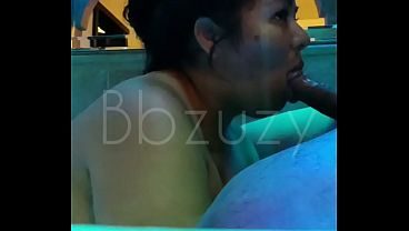 Enjoy suck dick in bathtub