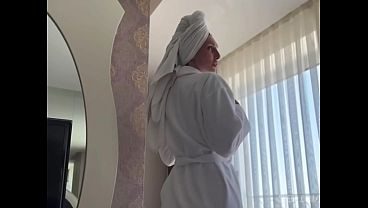 Stepson saw how his stepmother jerked off and then fucked her
