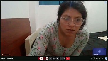 Mi mejor amiga tiene su entrevista de trabajo por zoom pero se olvide de que estaba prendida la camara y se masturbo frente a su jefe