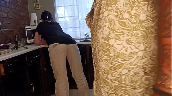 Getting HOT and HORNY in the kitchen