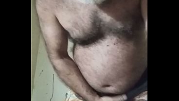 VELHO SAFADO MOSTRANDO CU