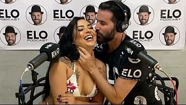 Le doy unas nalgadas bien ricas a la brasilera