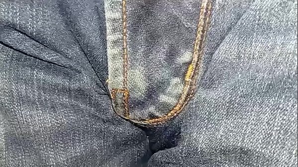 Pañales orinados con doble orgasmo