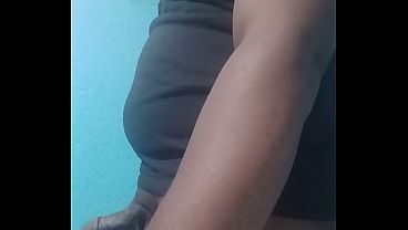Petite bite dressée