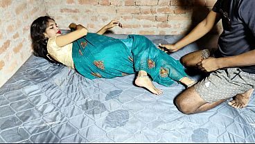 Newlywed Desi woman gets her pussy fucked by her neighbor.