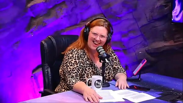 Ela fez gang bang com 5 caras! Camila conta todos os detalhes da experiência!