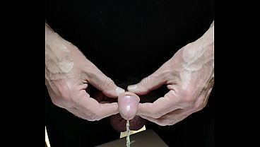 Nylon pissing and finger up my ass