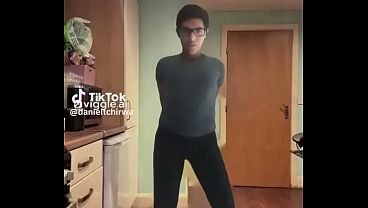 Mi primer video dando un rico baile