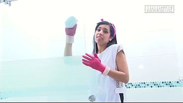 Hot Cleaning Lady in Rubber Gloves Teases You in the Shower