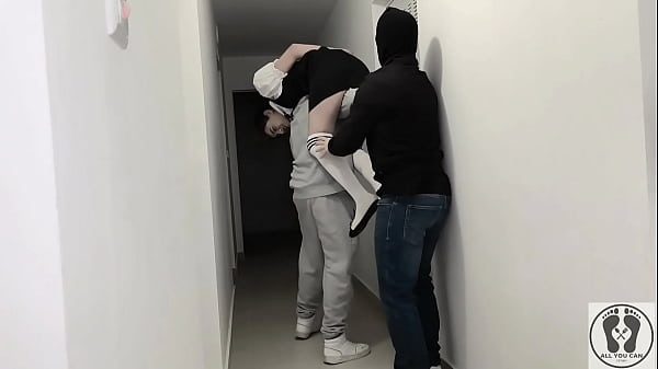 ANA SPEARS CAUGHT BY TWO MASKED STRANGERS BJ FUCK CUMWALK FILM