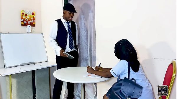 HOW THE BIOLOGY TEACHER MAKES HIS TEACHINGS EASY FOR UNDERSTANDING