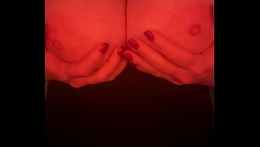 A quick peek at my big natural tits