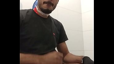 QUASE FUI PEGO BATENDO UMA NA OBRA.