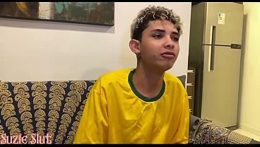 Madrasta Safada fode com amigo do seu Enteado durante jogo da copa (VIDEO COMPLETO NO RED)