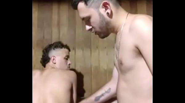 Comi o Novinho Na Sauna