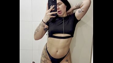 ninfetinha exibicionista