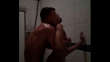 Follando Al Morrito En El Baño