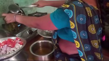 Indian housewife cooking sex with boyfriend