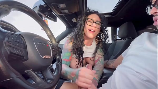 Horny Stranger Gets Rewarded w Pussy After Fixing My Car