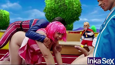 INKA TOWN - Stephanie es entrenada por el ano y termina en fisting de Zigy.