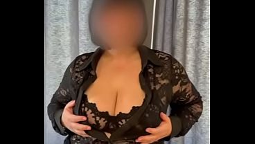 Amaris Vox in Black Lace — Slow Self-Tease and Confident Curves