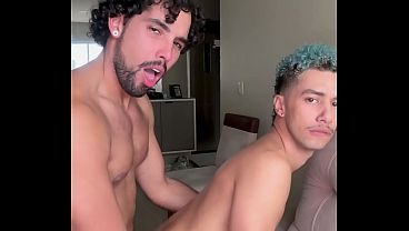 CHUPEI O RABO DO EX DO MEU MELHOR AMIGO