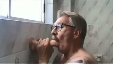 SUCKING COCK IS FAGGOT STEVE RYAN'S LIFE