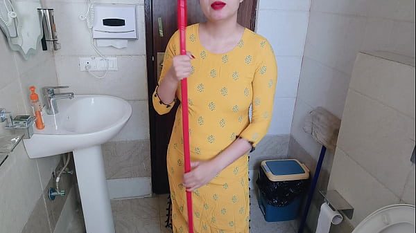Even about Kamwali Bai, the person had put his hands on his nipples new Indian porn video xxx