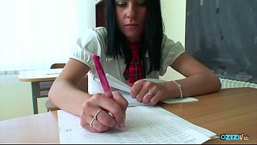 Cosplay play where a good student is corrupted by her bad classmate