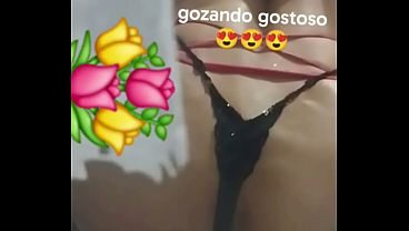Calcinha preta gozando