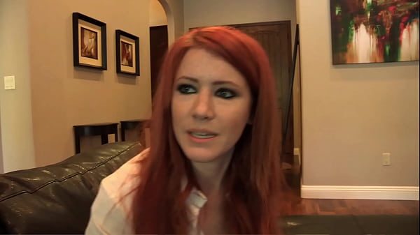 Elle Alexandra and Sovereign Syre Explode in Sofa Lust