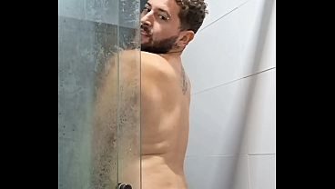 taking a shower in high definition