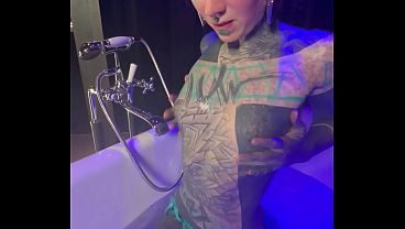 Tattoo Girl Strapon Mode ANAL & Solo