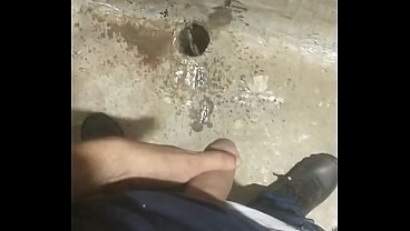 Mijan## e gozan## no trabalho, com medo do meu patrão me ver