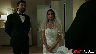 Big ass teen bride Penelope Reed hardcore pussy fucking with big dick guy
