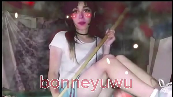 Bonneyuwu - pool. billar me masturbo con un palo de pool. garaje