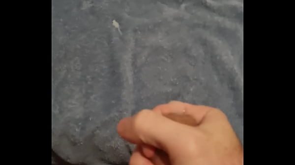 Mi verga eyaculando