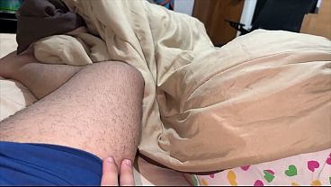 "We'll share the bed, but I'm your stepmother!!" What a round ass!