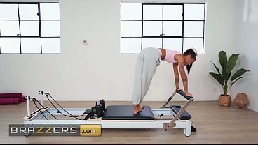 BRAZZERS - Sexy Ryan Reid Gets Her Tight Pussy Stretched In A Hardcore Fitness Session With Victor Ray’s Help