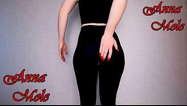My juicy, appetizing ass in leggings, the sound of juicy smacks on my butt.