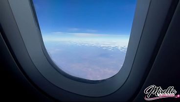 NEM A AEROMOÇA VIU CAIU NA NET CASAL FUDENDO NO AVIÃO