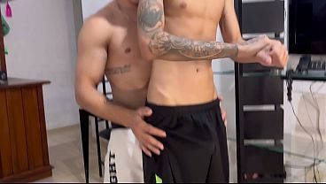 FUDENDO MUITO GOSTOSO DEPOIS DO TREINO