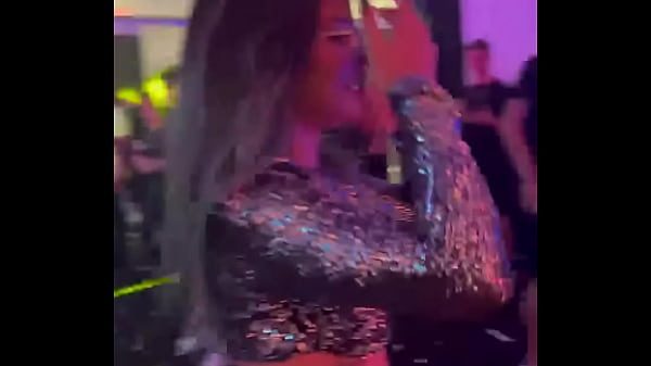Sofia ferreira dançando
