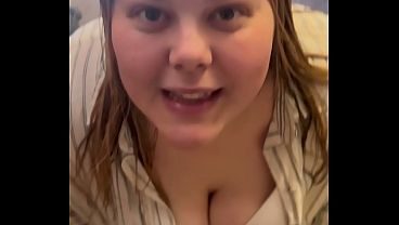 MOM LOOK AT ME I AM A WHITE TRASH CUM SLUT!
