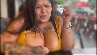 Controlou o brinquedo da bbw no bar - Mary Jhuana FireGreen2