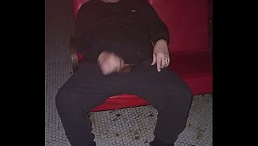 Batendo aquela punheta!